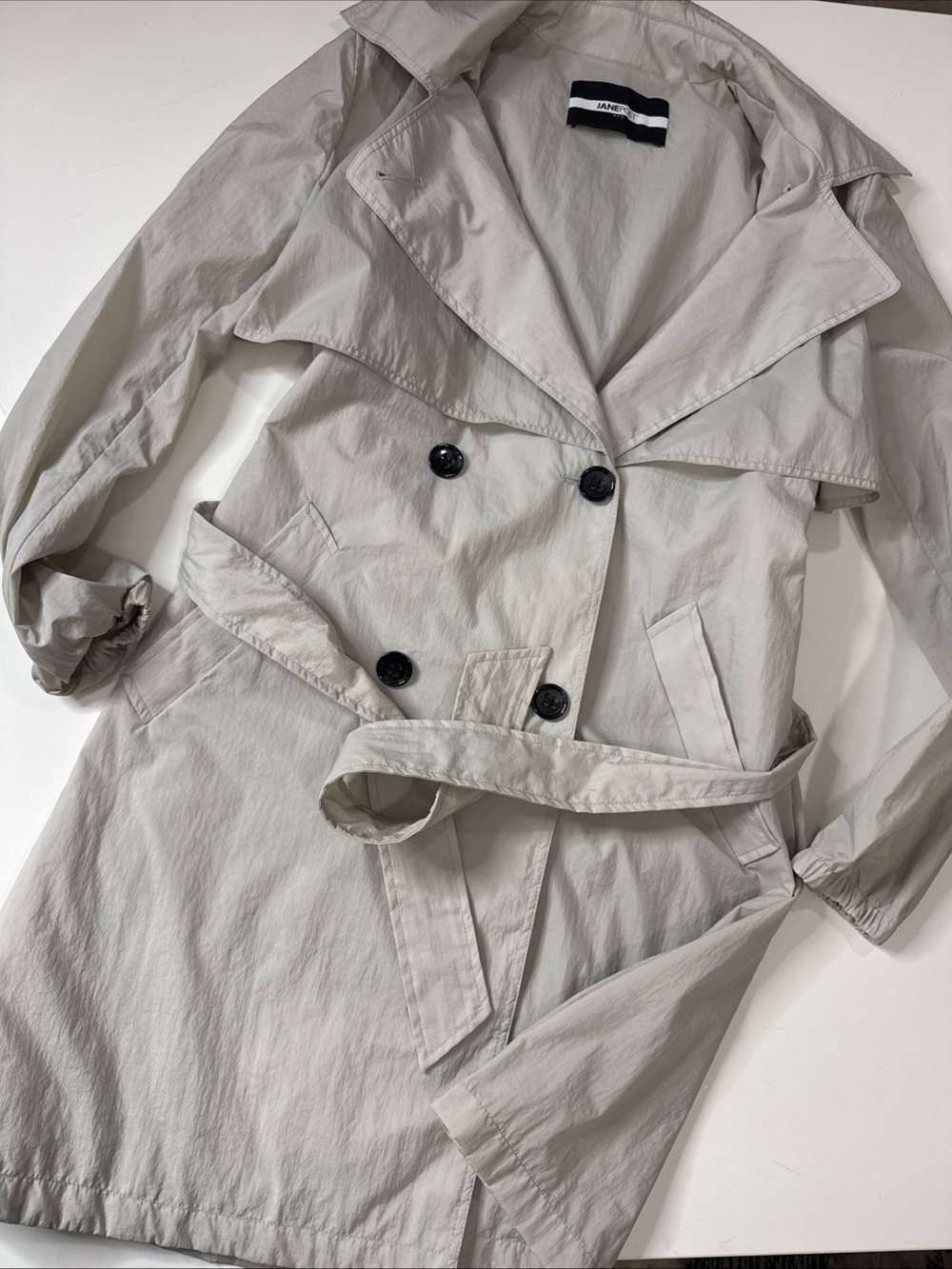 Jane Post Womens Raincoat size S Stunning, Ivory Grey Shade A070726
